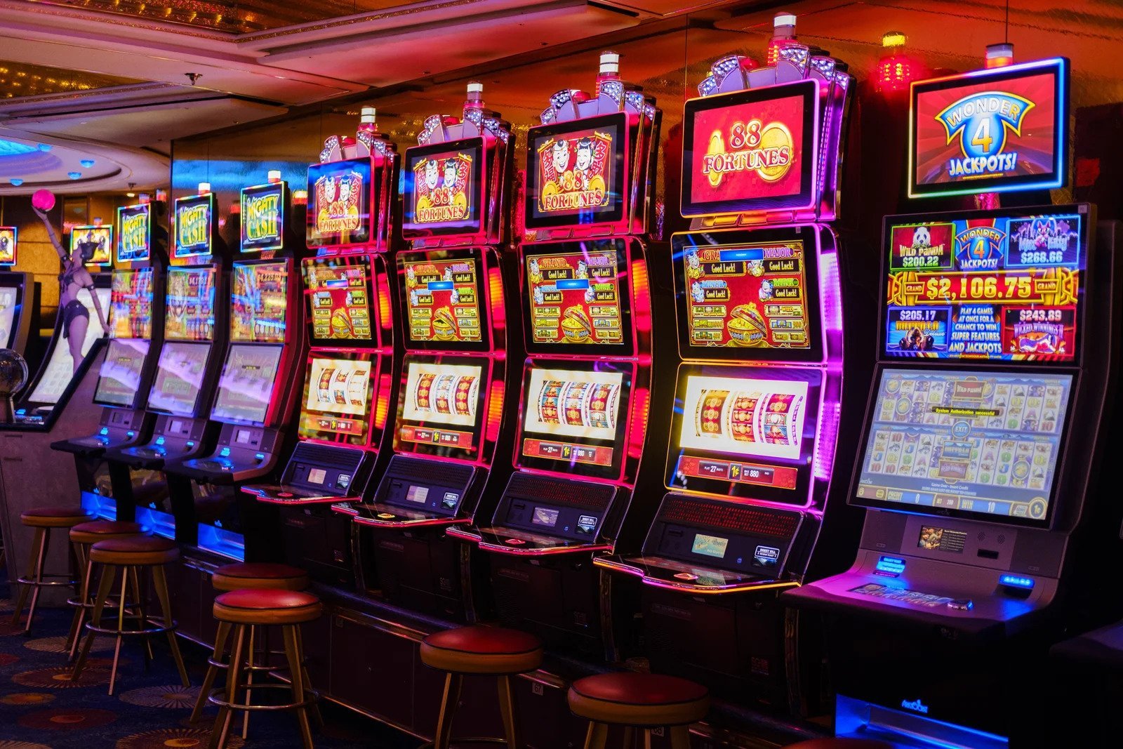 What are Slot Games?